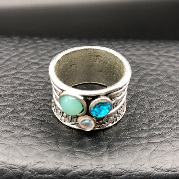 Modern Art Ring Size 7.5 Blue Bezel Set Crystals Textured Silver Tone Wide Band - Picture 5 of 8